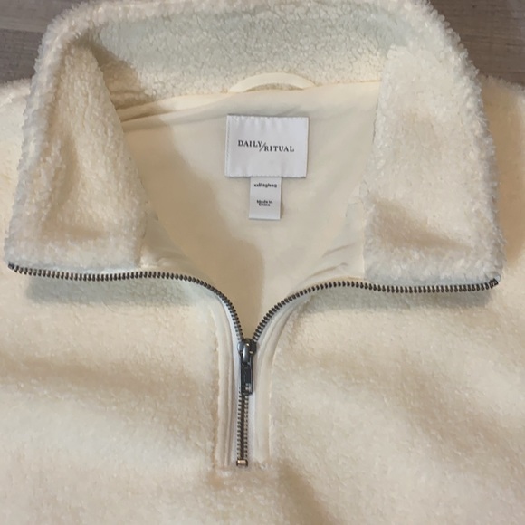 NWT Teddy Bear Pullover Jacket - Picture 9 of 10